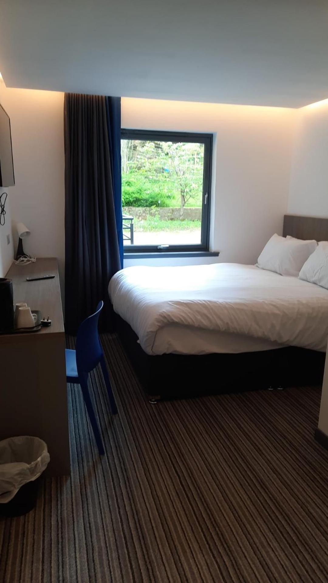 My Motel Glasgow Airport พาสเลย์ ภายนอก รูปภาพ